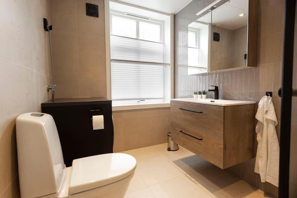 New! Modern Apartment In Historic Area Of Bergen! Exterior foto